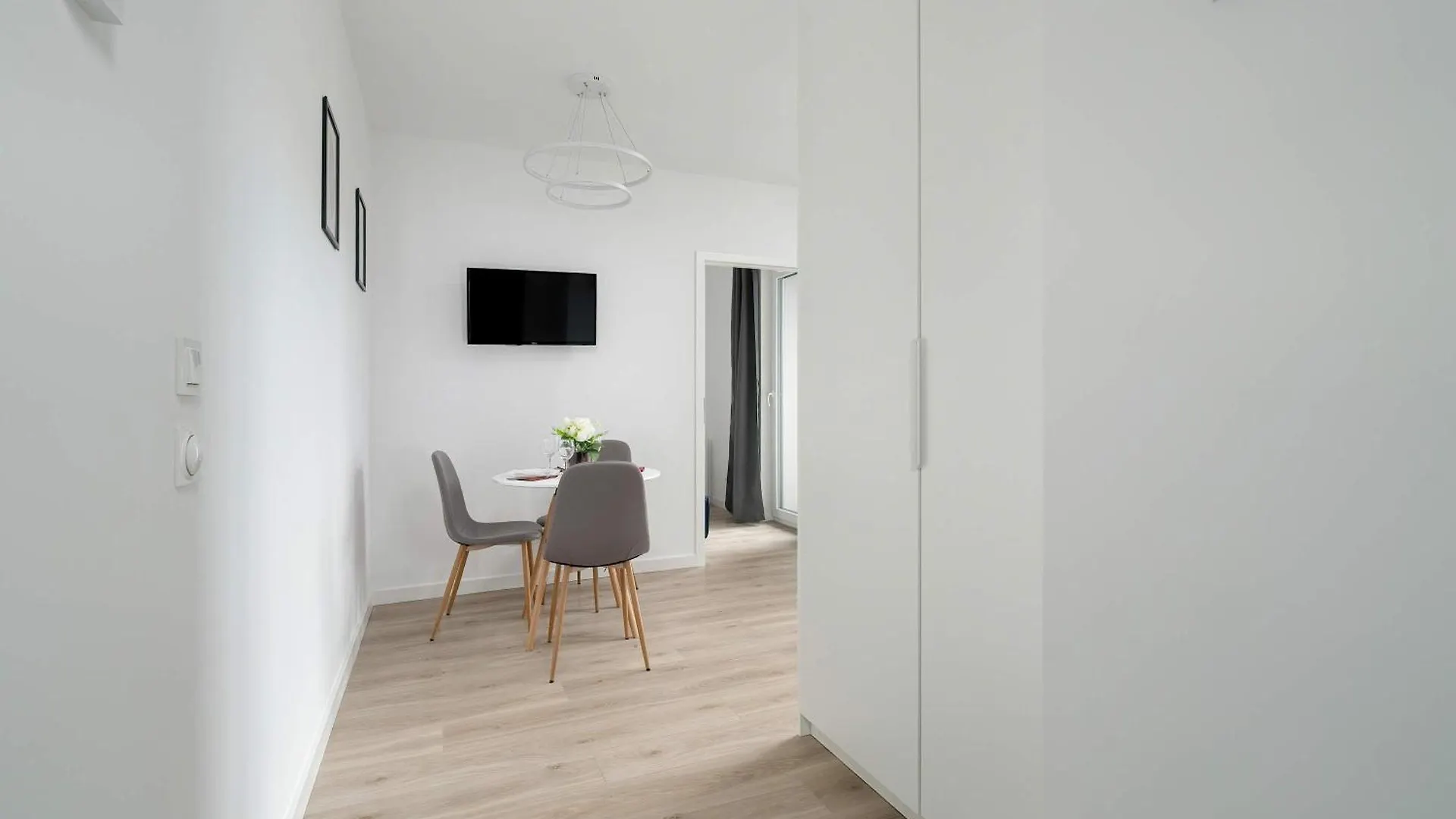 Апартаменты Nowoczesny Apartament Dla 2 Doroslych I 2 Dzieci Parking By Noclegi Renters Познань Польша